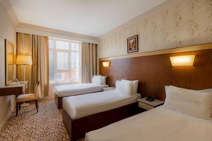 Triple Room