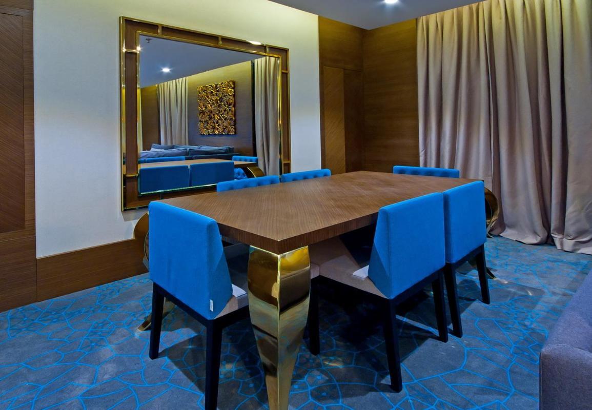 Presidential Suite