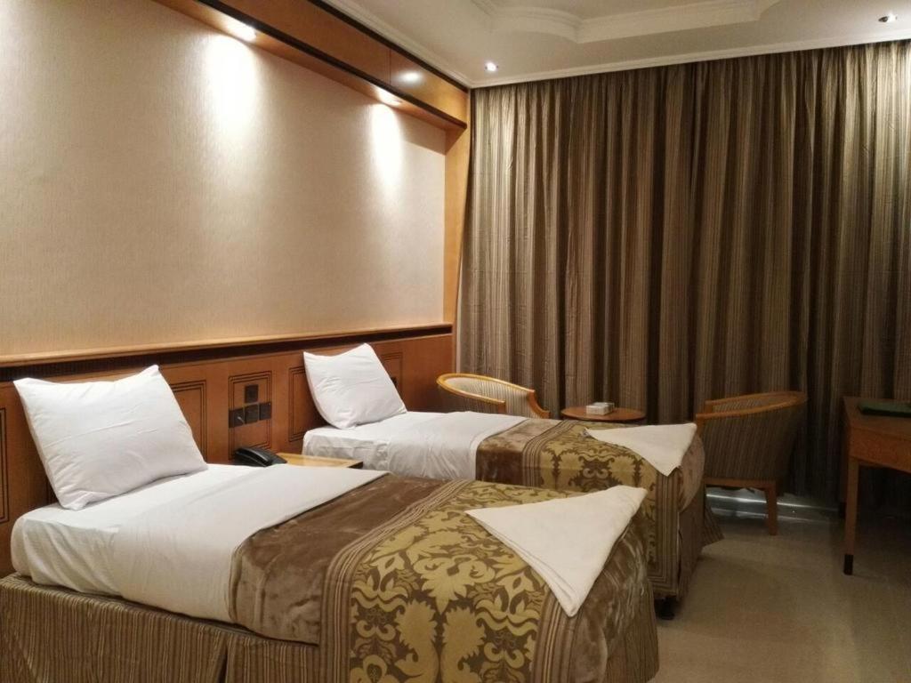 Basic Triple Room