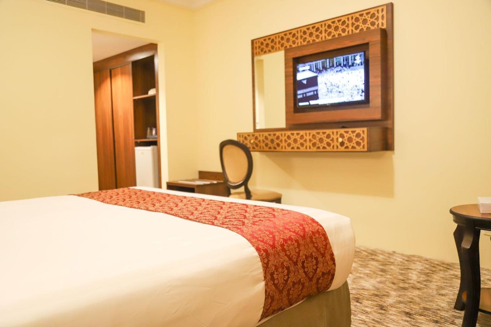 Premium King Room