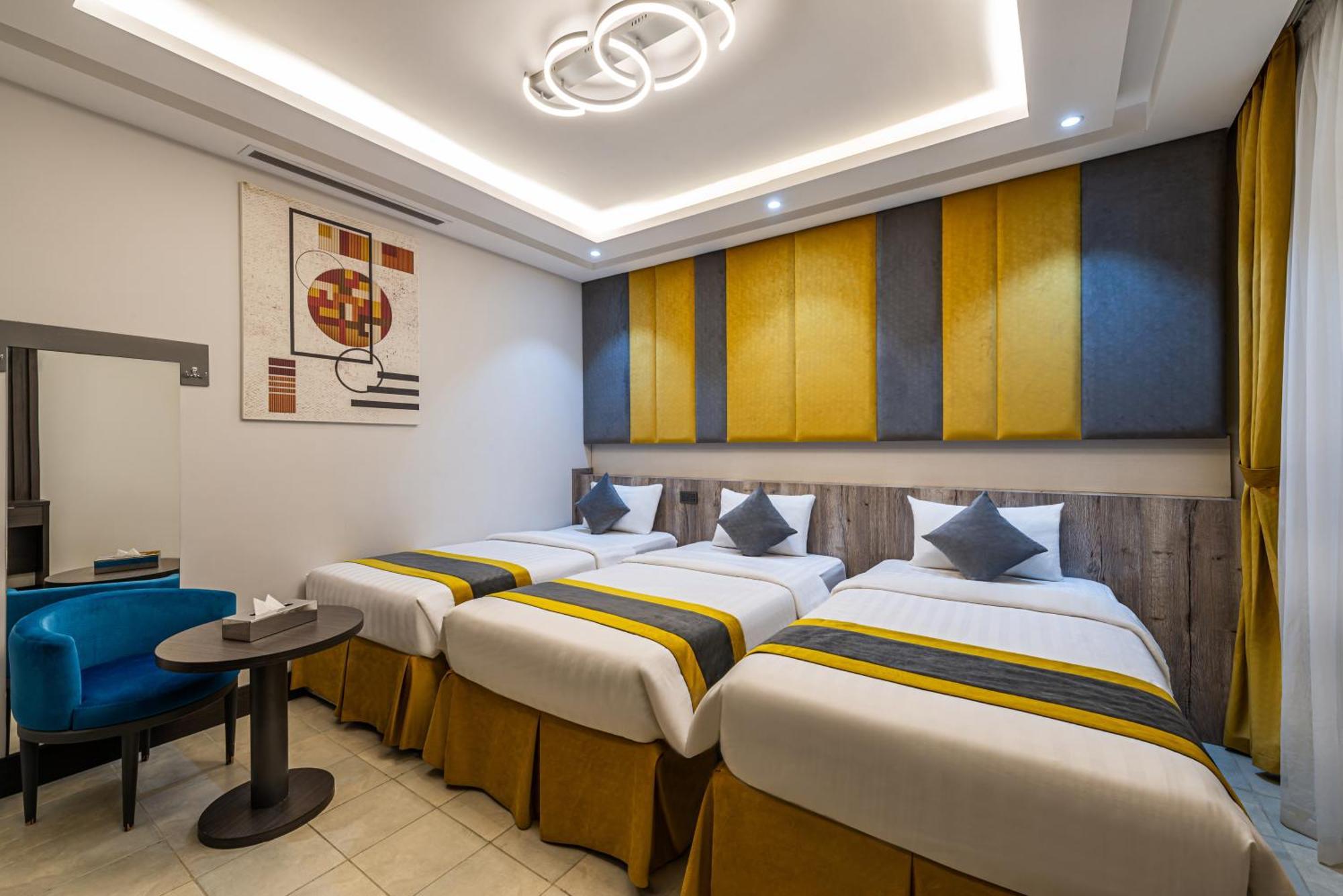 Standard Room Three Single Beds Non-Smoking