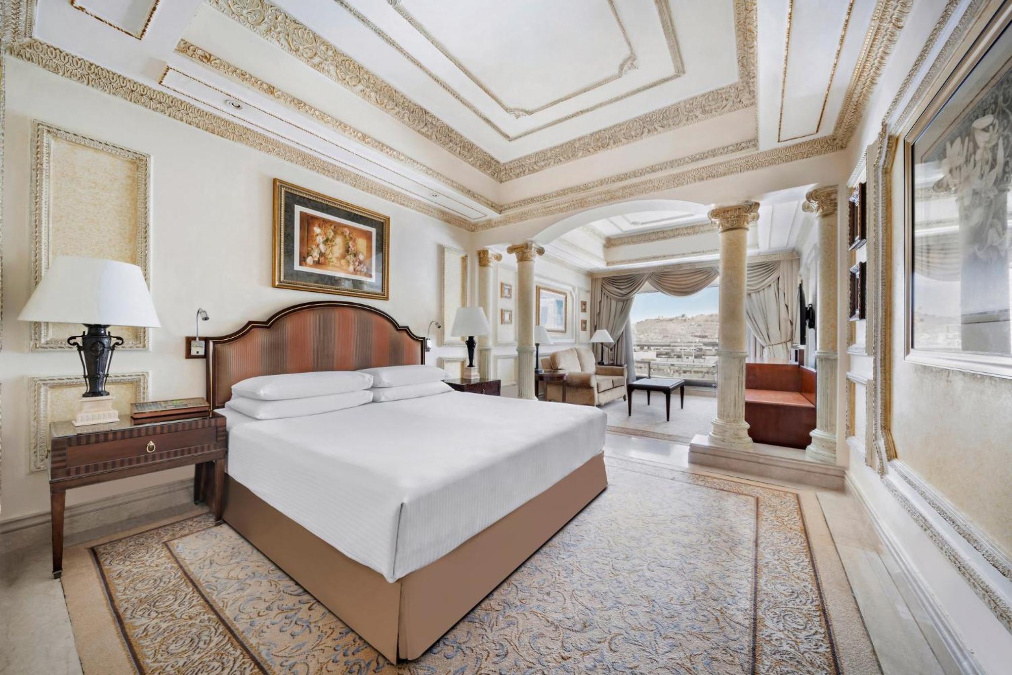 Superior King Room Haram View