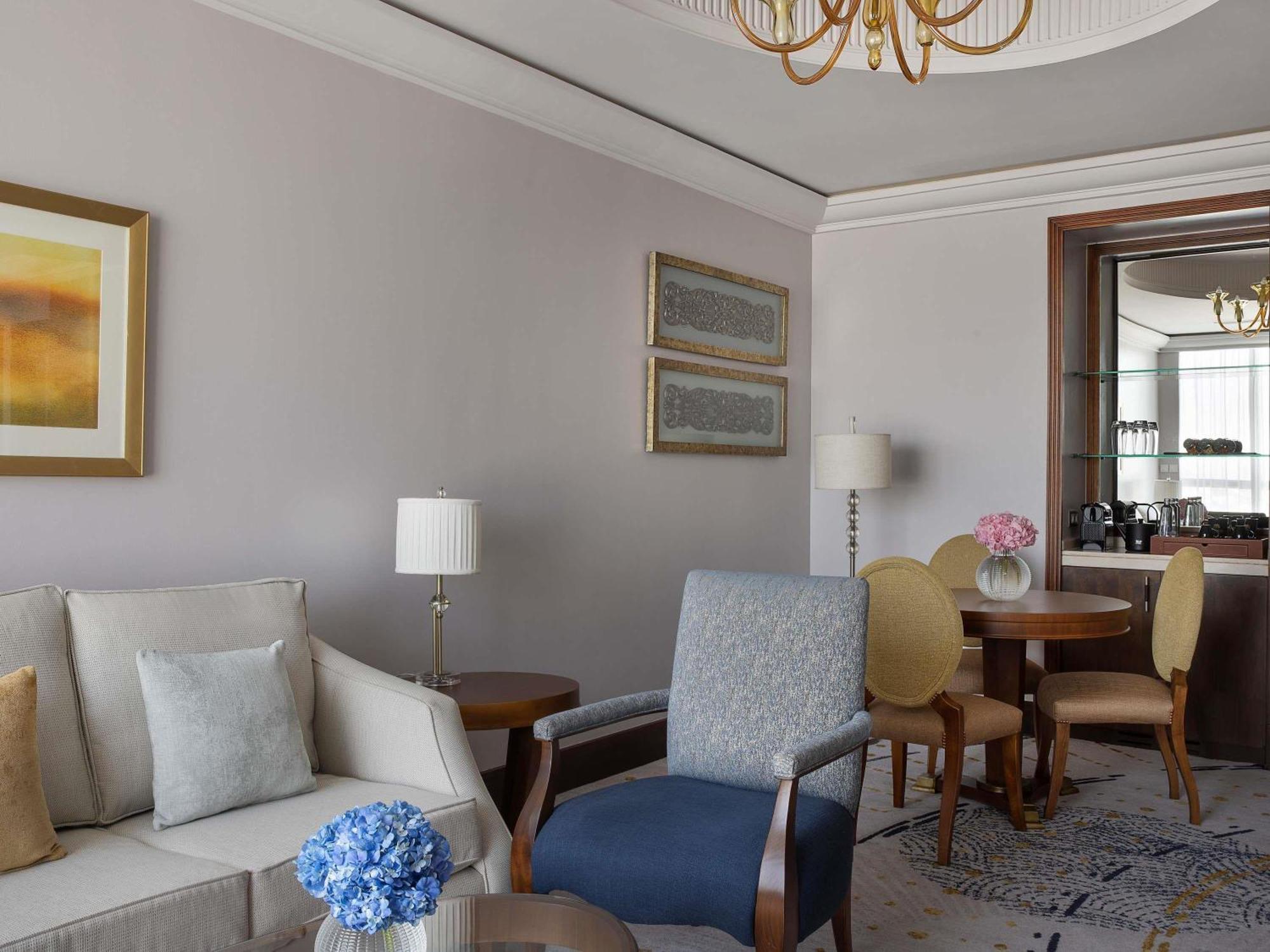 Signature Suite City View