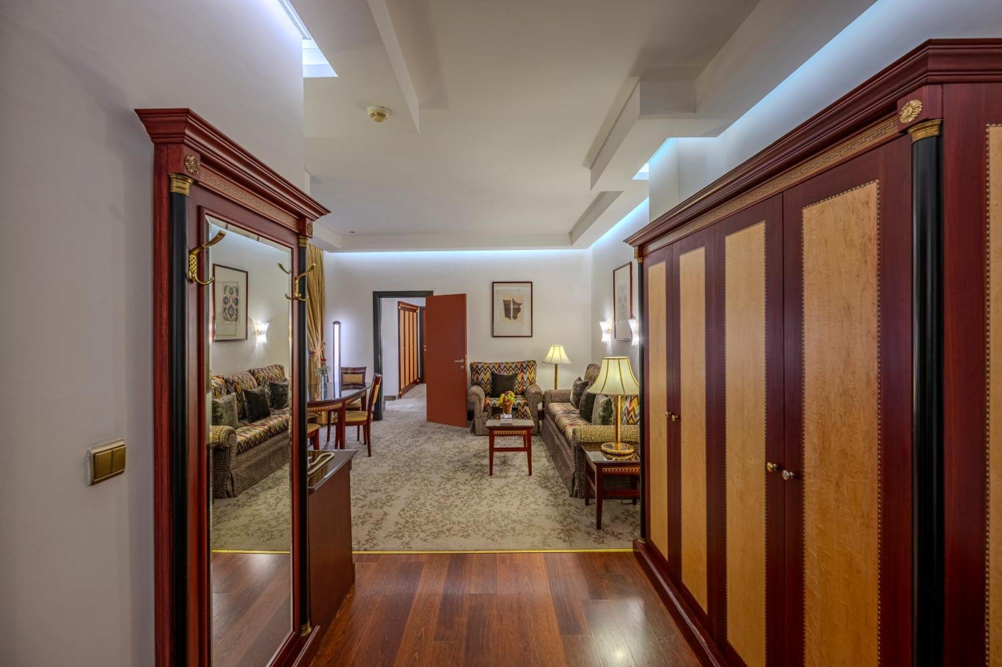 Presidential Suite