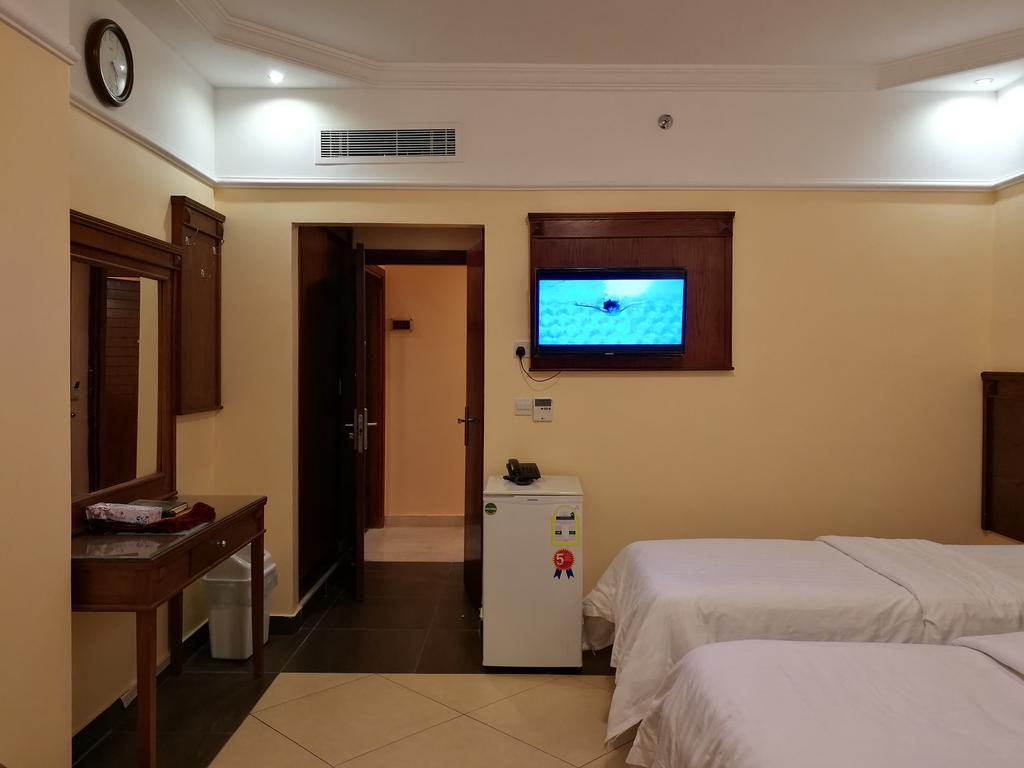 Double Room Private Bathroom
