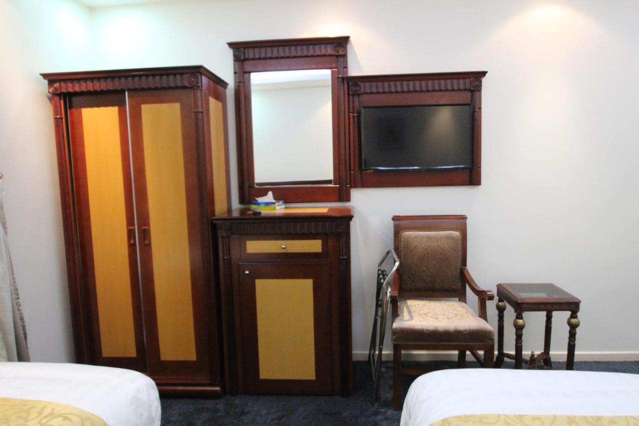Double Room Private Bathroom