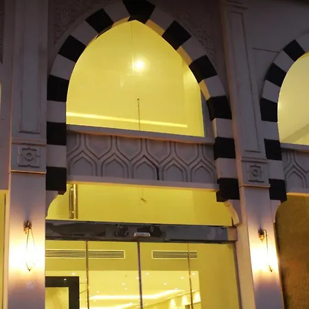 Lamar Albait Hotel-2