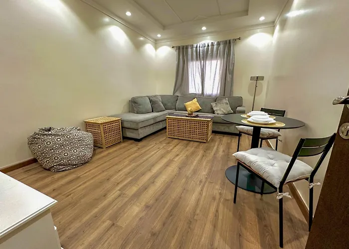 Spacious 3-Bedroom Retreat In Batha Quraish