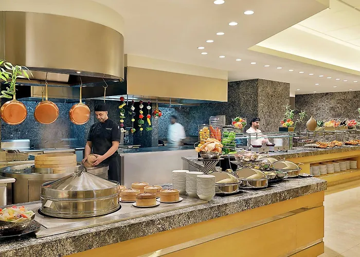 كونراد مكة
