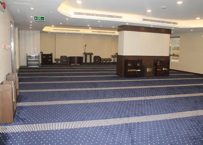 Rawabi Emirates Hotel